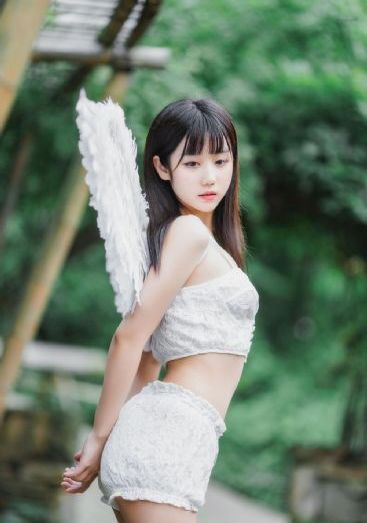 《她在丈夫面前被耍了》_BD高清完整版